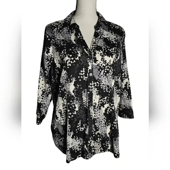 212 Collection Blouse 1X NWOT - Picture 1 of 7